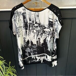 DressBarn Graphic‎ Jeweled Black and White Cityscape Blouse size XL